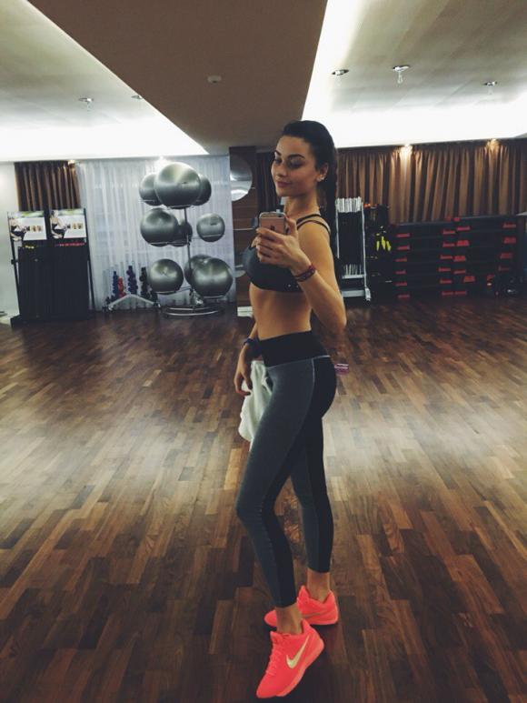 Еліна Руденко - «Міс Тернопіль 2015» та «1 віце-міс Україна 2015» каже, що для неї спорт – це спосіб життя на сайті 20minut.ua Еліна Руденко - «Міс Тернопіль 2015» та «1 віце-міс Україна 2015» каже, що для неї спорт – це спосіб життя, фото №1 на сайті 20minut.ua