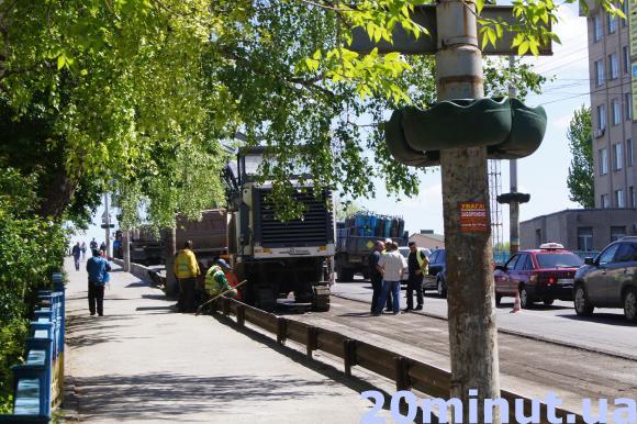 Фото дня: Біля політехнічного затор через ремонт дороги, фото №3 на сайті 20minut.ua