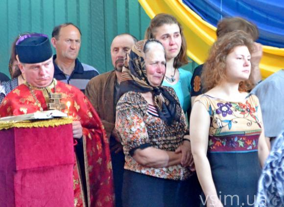 Хмельничани попрощалися з комбатом, який загинув на Донбасі, фото №4 на сайті vsim.ua