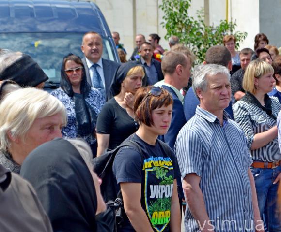 Хмельничани попрощалися з комбатом, який загинув на Донбасі, фото №9 на сайті vsim.ua