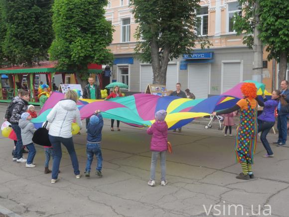 Хмельничани пройшли маршем та помолились за сім'ю, фото №11 на сайті vsim.ua