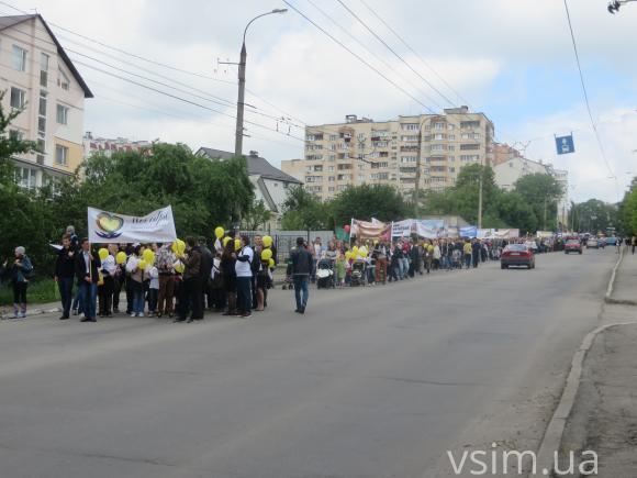 Хмельничани пройшли маршем та помолились за сім'ю, фото №8 на сайті vsim.ua