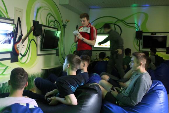 Хочете грати у комп’ютер та отримувати за це зарплату? Ставайте кіберспортсменом, фото №4 на сайті 20minut.ua