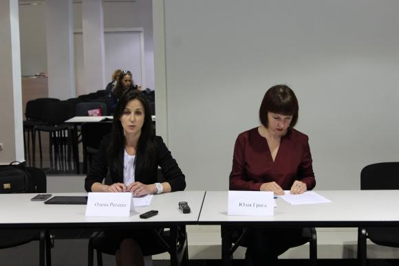 На депутатів місцевих рад Вінничини  активісти заведуть досьє, фото №1 на сайті 20minut.ua