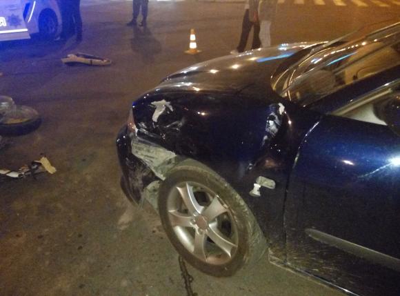 На перехресті Андрія Первозванного (Стахурського) та Юності збили скутериста, фото №1 на сайті 20minut.ua