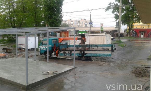 На Виставці демонтували кіоски, які закривали вид на новий ринок, фото №4 на сайті vsim.ua