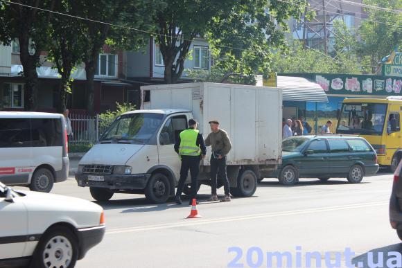 На "Злуки" водій "Газелі" збив жінку, фото №1 на сайті 20minut.ua