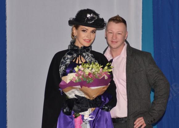 Ольга Сумська привезла у Вінницю виставу «Анна Кареніна» - повний аншлаг на сайті 20minut.ua Ольга Сумська привезла у Вінницю виставу «Анна Кареніна» - повний аншлаг, фото №1 на сайті 20minut.ua