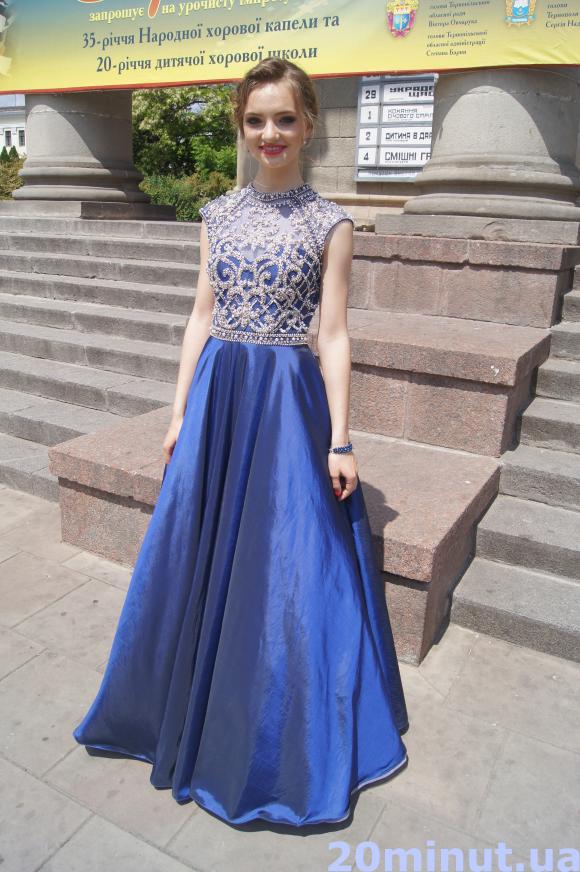 Сукні тернопільських випускниць: від сотні до кількох тисяч доларів, фото №1 на сайті 20minut.ua