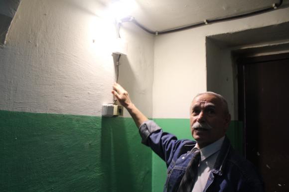 У багатоповерхівці на Литвиненка зробили LED-освітлення. Чи є економія?, фото №1 на сайті 20minut.ua