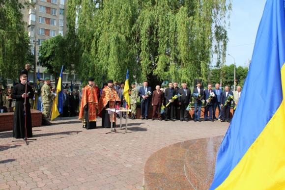 У Хмельницькому вшанували жертв політичних репресій, фото №2 на сайті vsim.ua