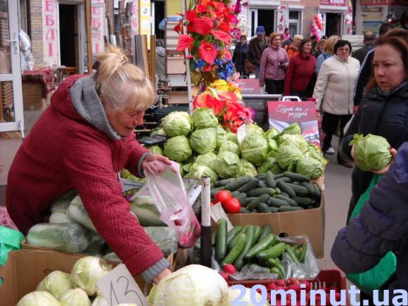 У світі перед святами знижки, а у нас навпаки, фото №1 на сайті 20minut.ua