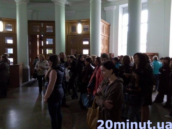 У Вінниці батьки учнів 31 та 5 шкіл пікетували міську та обласну ради, фото №6 на сайті 20minut.ua