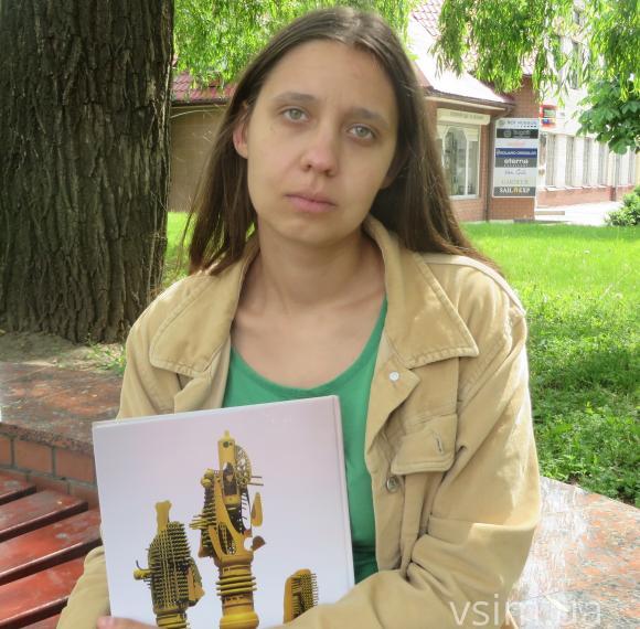 В парку Чекмана "розсипаються" скульптури Миколи Мазура, фото №1 на сайті vsim.ua