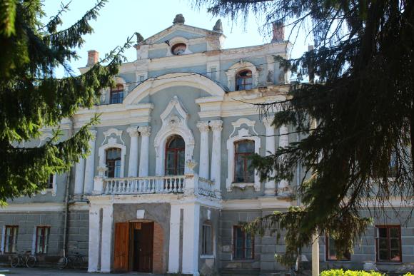 Як “поживає” палац Меринга в Старій Прилуці і що можна побачити навколо нього, фото №14 на сайті 20minut.ua