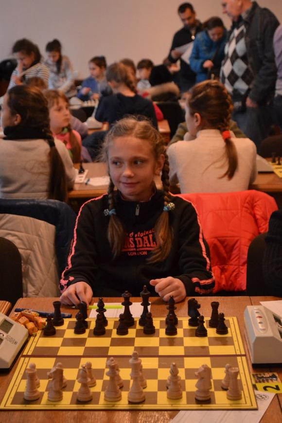 Юна хмельничанка стала кращою на чемпіонаті з шахів, фото №2 на сайті vsim.ua