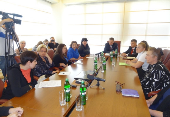 Чотири мільйони не “закрили рота” батькам та вчителям зі шкіл №5 та №31, фото №3 на сайті 20minut.ua