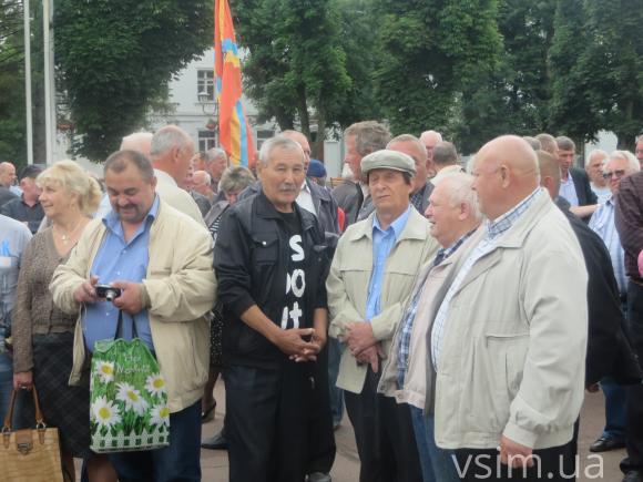 На хмельницькому майдані страйкують чорнобильці. Хочуть повернення пільг, фото №3 на сайті vsim.ua