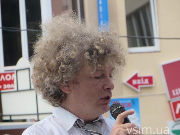 На проспекті Миру відкрили новенький триметровий пам’ятник, фото №9 на сайті vsim.ua