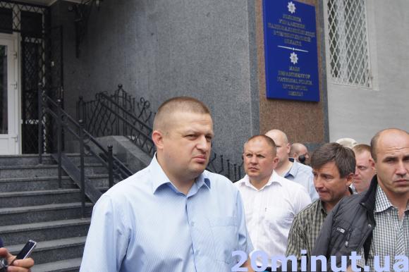 Обласне управління Нацполіції пікетували через справу вбитого Віталія Ващенка, фото №2 на сайті 20minut.ua