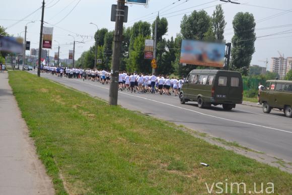 Робочий час, спека і затори. Хмельницький зупинився, поки бігали поліцейські, фото №7 на сайті vsim.ua