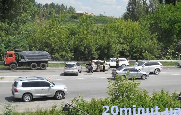 У ДТП на Будного зіткнулись два автомобілі, фото №1 на сайті 20minut.ua