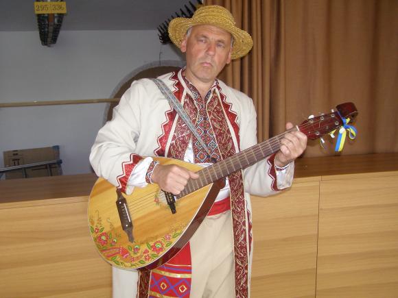 У «Плеяді» весь день співали й танцювали – іменини Танцюри справляли, фото №12 на сайті 20minut.ua