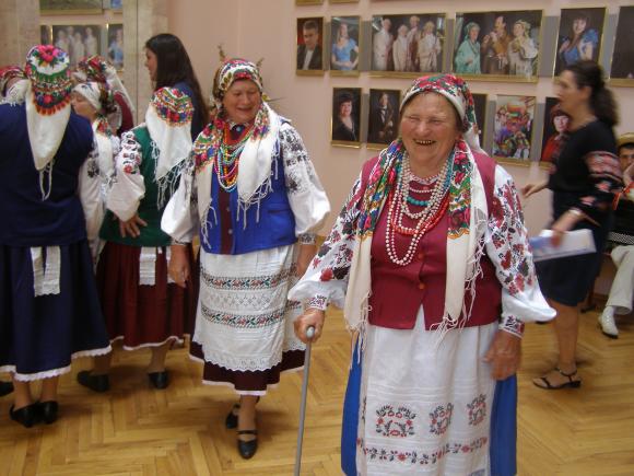 У «Плеяді» весь день співали й танцювали – іменини Танцюри справляли, фото №4 на сайті 20minut.ua