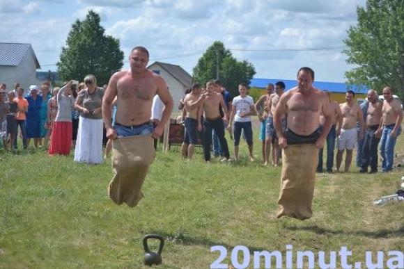 У Теплицькому районі пройшла виставка-фестиваль під назвою «Тернова хустка» (Фото), фото №6 на сайті 20minut.ua