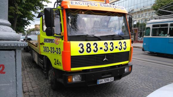 У центрі Вінниці чоловік 13 годин “відвойовував” авто у київських слідчих (ПОДРОБИЦІ), фото №3 на сайті 20minut.ua