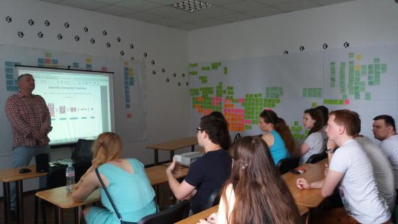 Вінницькі підприємці взялися за студентів-переселенців. Навчили та дали роботу на сайті 20minut.ua Вінницькі підприємці взялися за студентів-переселенців. Навчили та дали роботу, фото №1 на сайті 20minut.ua