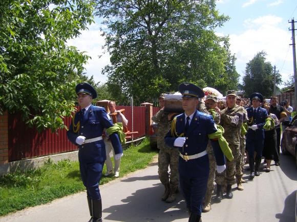 Військовий артилерист із Зарванців загинув від рук сепаратистів. Не в бою, фото №2 на сайті 20minut.ua