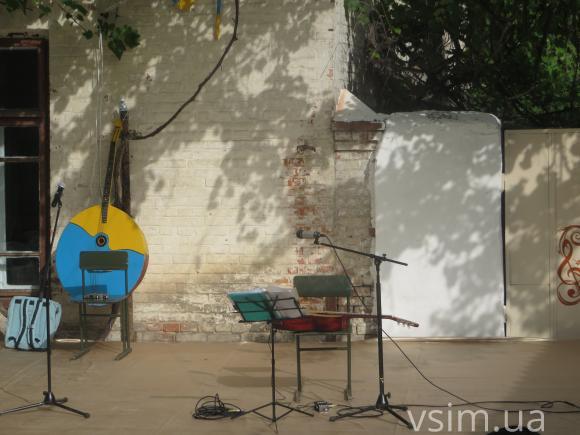 Львів у центрі Хмельницького: на Проскурівській облаштовують мистецький дворик, фото №4 на сайті vsim.ua