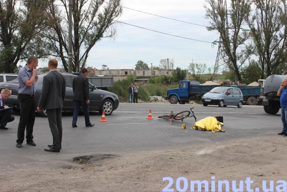 На "Східному" вантажівка збила на смерть жінку-велосипедистку (ОНОВЛЕНО), фото №3 на сайті 20minut.ua