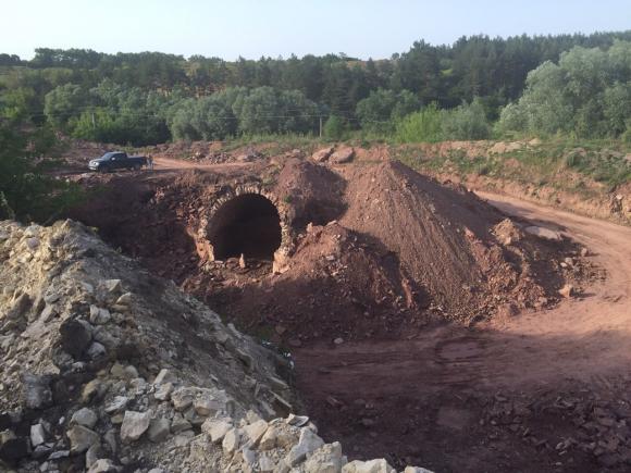 На Теребовлянщині виявили незаконний кар’єр. Камінь збували під Тернополем, фото №1 на сайті 20minut.ua
