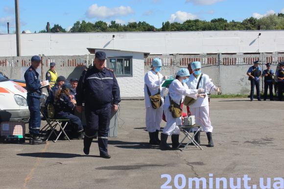 Навчання МНСників: як на “Водоканалі” ліквідували фейковий витік хлору, фото №7 на сайті 20minut.ua