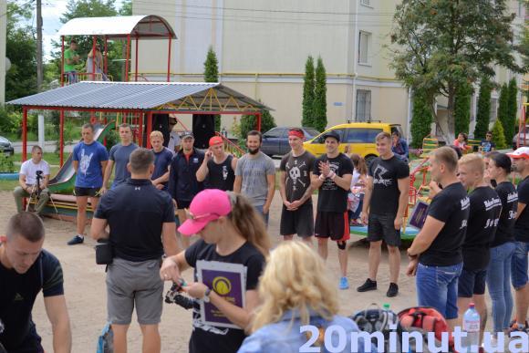 Штанги, гирі, витривалість. У Кам’янці – Подільському відбулися змагання із кросфіту, фото №2 на сайті 20minut.ua