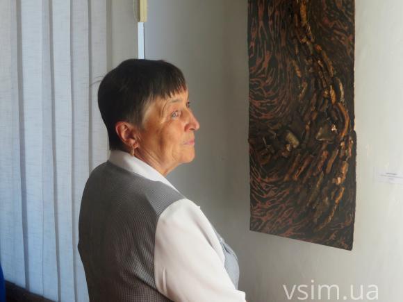 У Хмельницькому показують виставку провокативних картин активістки «Правого сектору», фото №2 на сайті vsim.ua