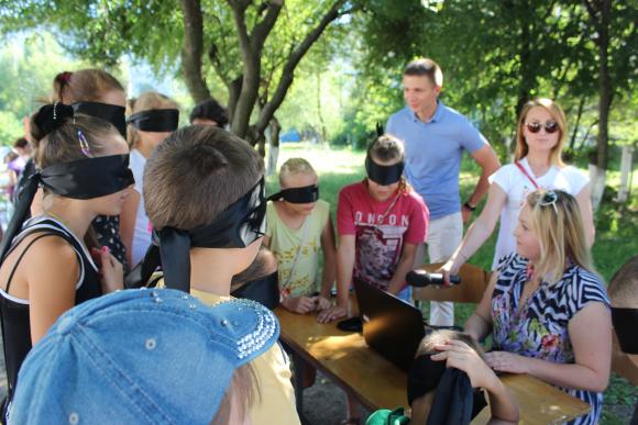У Тяжилові діти влаштували перегони на інвалідних візках, фото №3 на сайті 20minut.ua