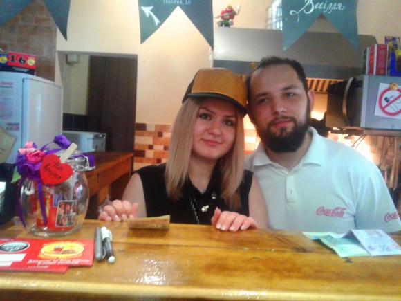 Закохані Аліна та Андрій продають «бургери Щастя», щоб заробити на весілля, фото №5 на сайті 20minut.ua