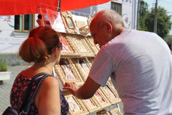 Александр Крутых выпиливает произведения искусства ручным лобзиком, фото №12 на сайті 20minut.ua