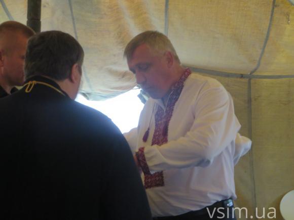 Довгі промови, пісні та солодощі: як чиновники і священики в обід снідали, фото №8 на сайті vsim.ua