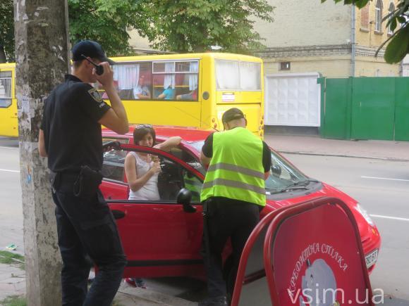 Хмельницькі патрульні жаліють водіїв-порушників ПДР, фото №1 на сайті vsim.ua