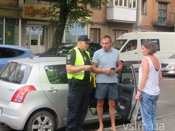 Хмельницькі патрульні жаліють водіїв-порушників ПДР, фото №5 на сайті vsim.ua