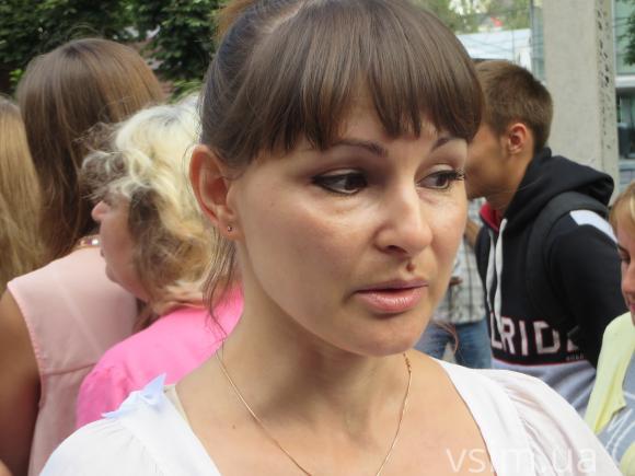 Кадрові "чистки" в освіті. Екс-директорку ліцею №17 захищають батьки і вчителі, фото №2 на сайті vsim.ua