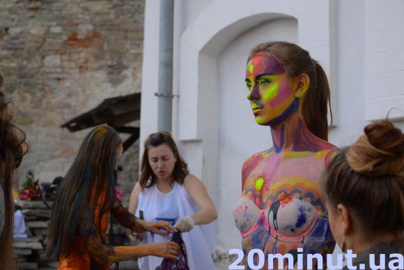 На «Fashion Days Podillya» у Кам’янці не приїхав Андре Тан та гурт «Dakh Duaghters», фото №3 на сайті 20minut.ua