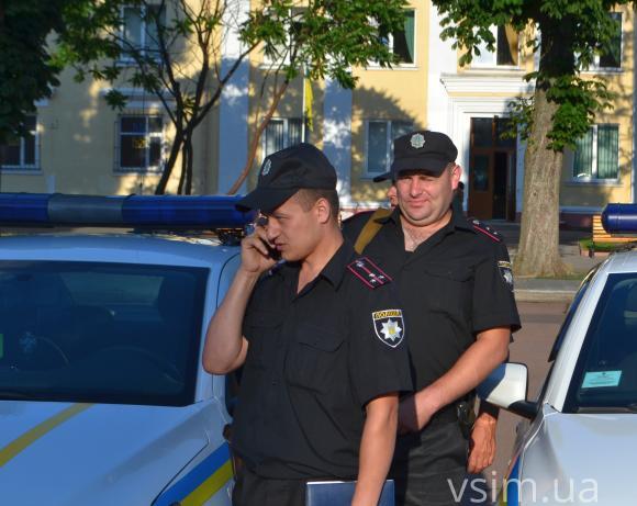 Поліція пафосно нагадала хмельничанам про себе на майдані Незалежності, фото №1 на сайті vsim.ua