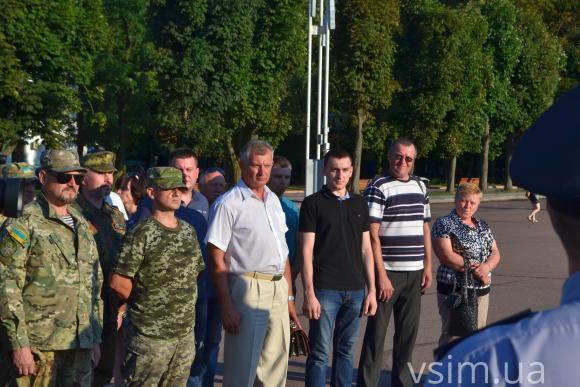Поліція пафосно нагадала хмельничанам про себе на майдані Незалежності, фото №2 на сайті vsim.ua
