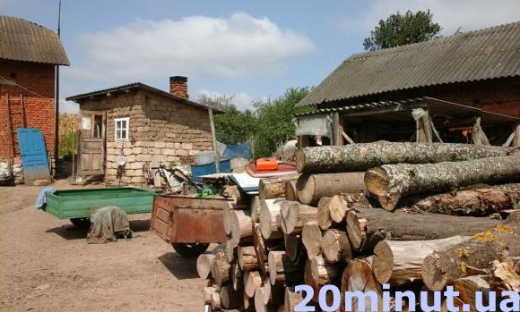 Трагедія на Борщівщині: про те, що тато застрелив маму, повідомив односельців син, який втік з дому городами, фото №3 на сайті 20minut.ua