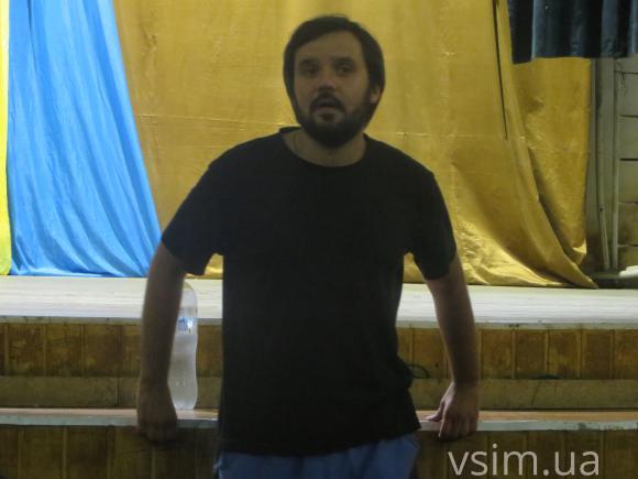 У Хмельницькому актори-початківці кидалися палицями та валялися на підлозі, фото №1 на сайті vsim.ua